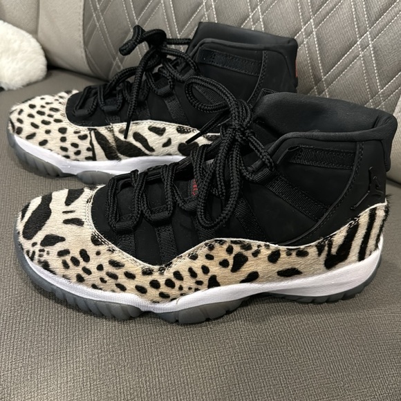 Jordan Animal Instinct 11 Retro women’s shoes - Picture 3 of 7